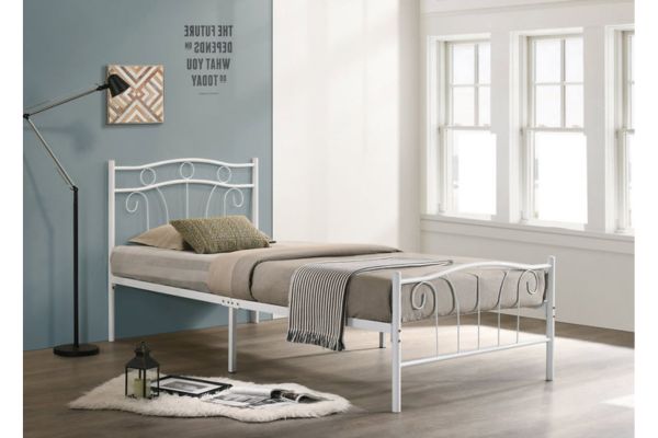 155W White Metal Platform Bed