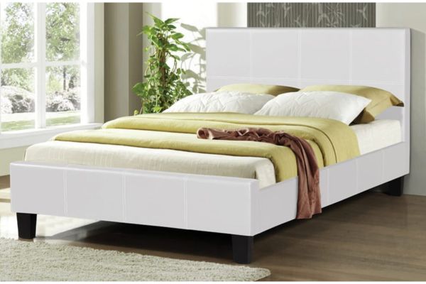 T2361W White Upholstered Platform Bed