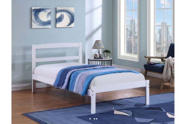 416W White Wood Platform Bed