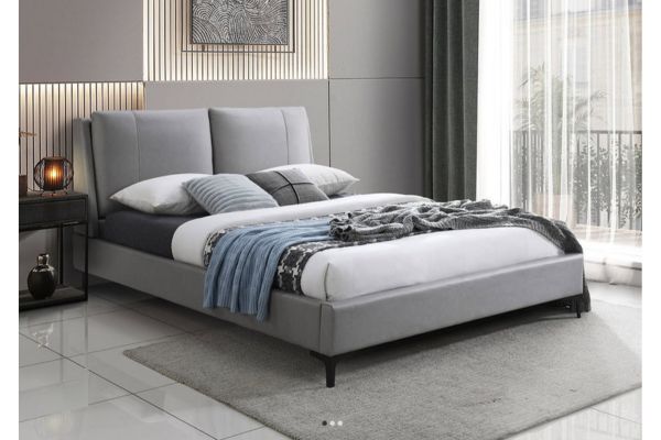 5340 Grey Upholstered Platform Bed