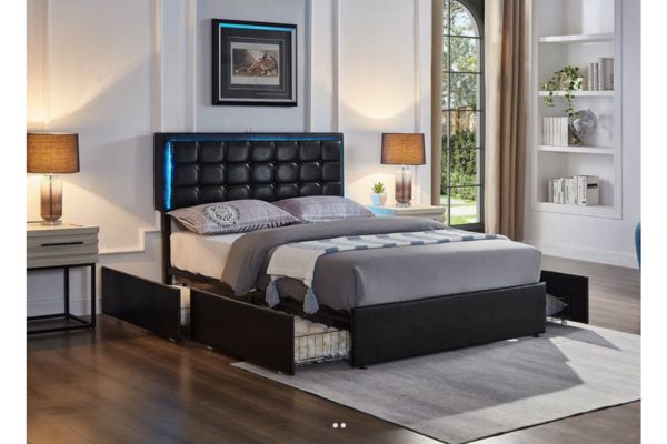 5400 Black PU Upholstered Platform Bed
