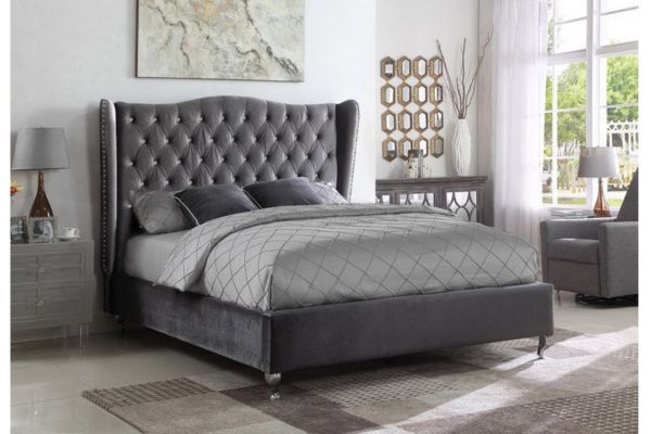 5520 Grey Upholstered Platform Bed