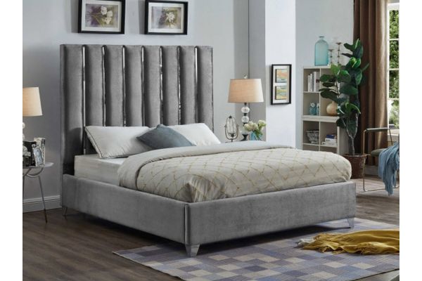 5620 Grey Upholstered Platform Bed