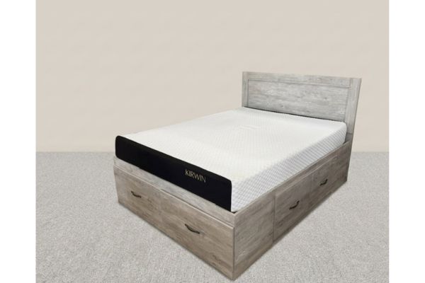 5700 Canadian-Made Storage Bedroom Set with Side & Footboard Drawers