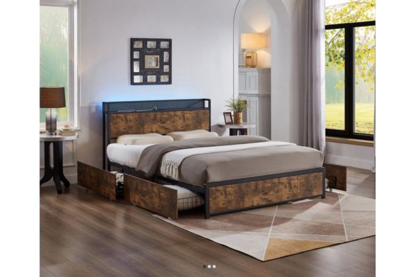 5930 Wood Grain Platform Bed