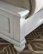 Kanwyn - Panel Bed