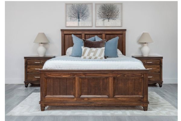Mako Prestige Solid Wood Bedroom Set – Canadian-Made Traditional Bedroom Collection