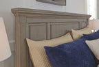Lettner - Queen Panel Bed - Light Gray