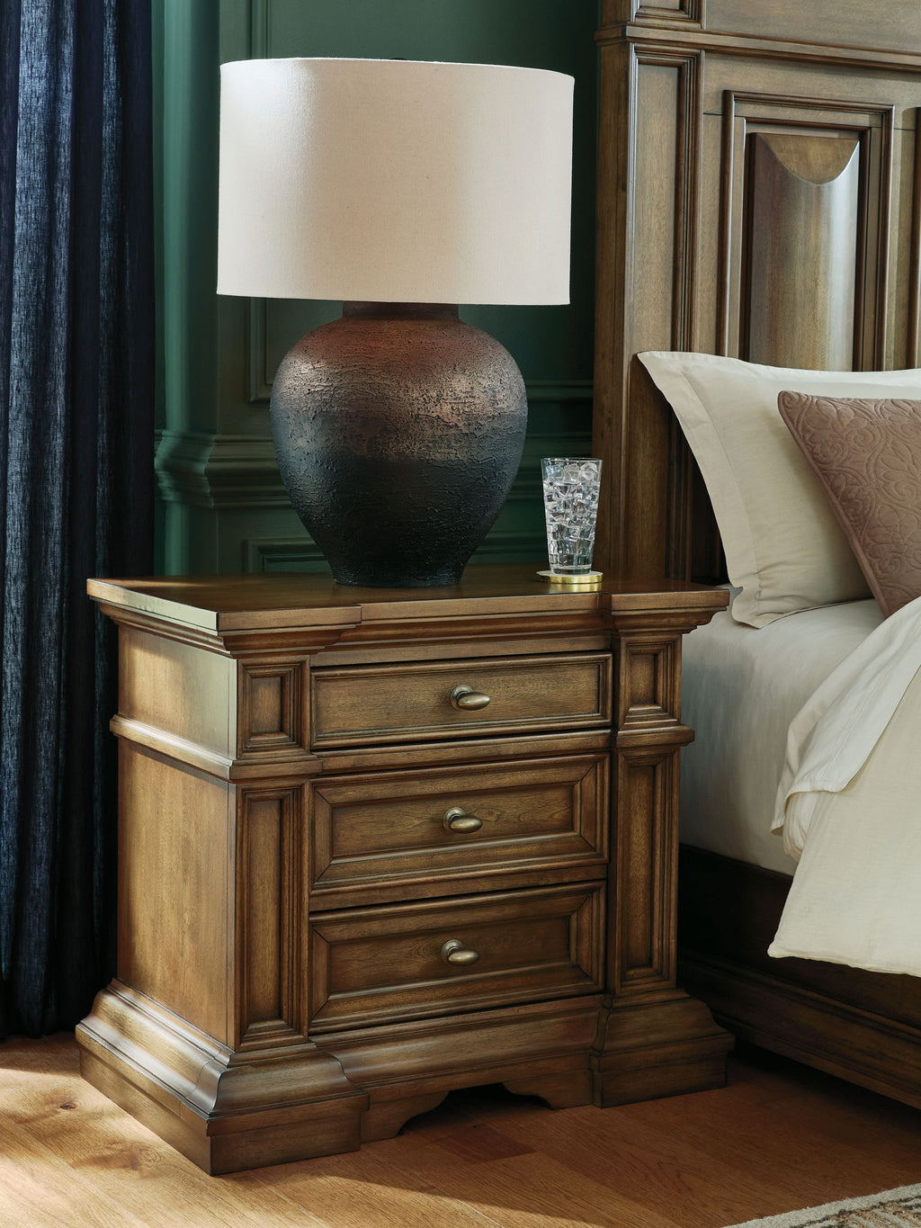 Frantanna - Three Drawer Night Stand - Brown