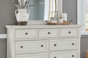 Robbinsdale - Dresser, Mirror - Antique White