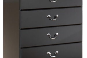 Huey Vineyard - Five Drawer Chest - Black