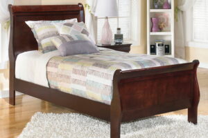 Alisdair - Sleigh Bed