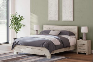 Lawroy - Panel Bed