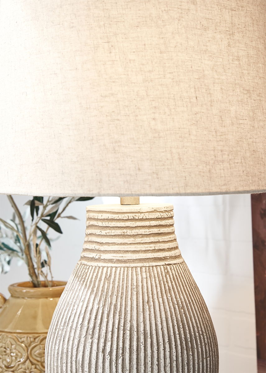 Layal - Paper Table Lamp - Beige - Image 4