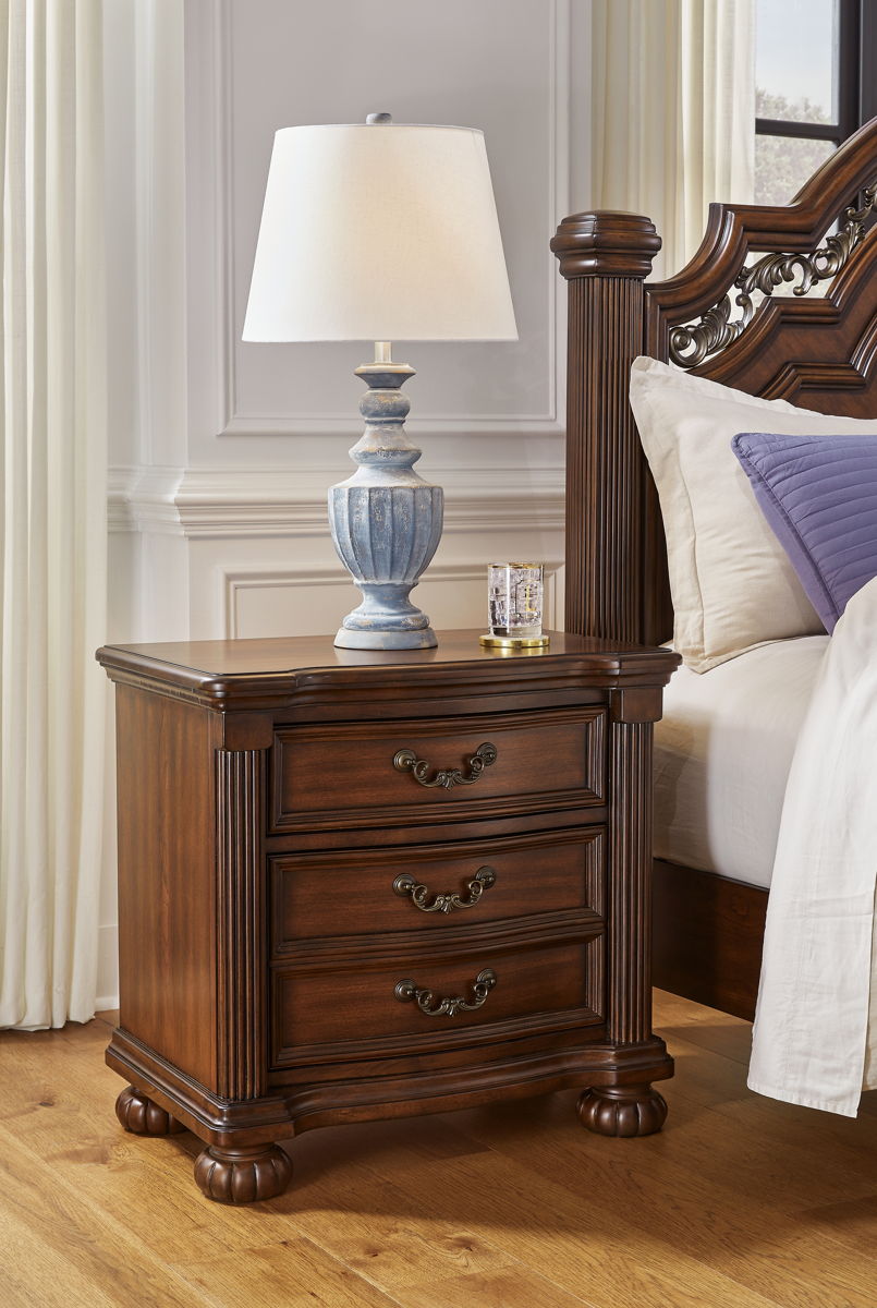 Lavinton - Three Drawer Night Stand - Brown - Image 2