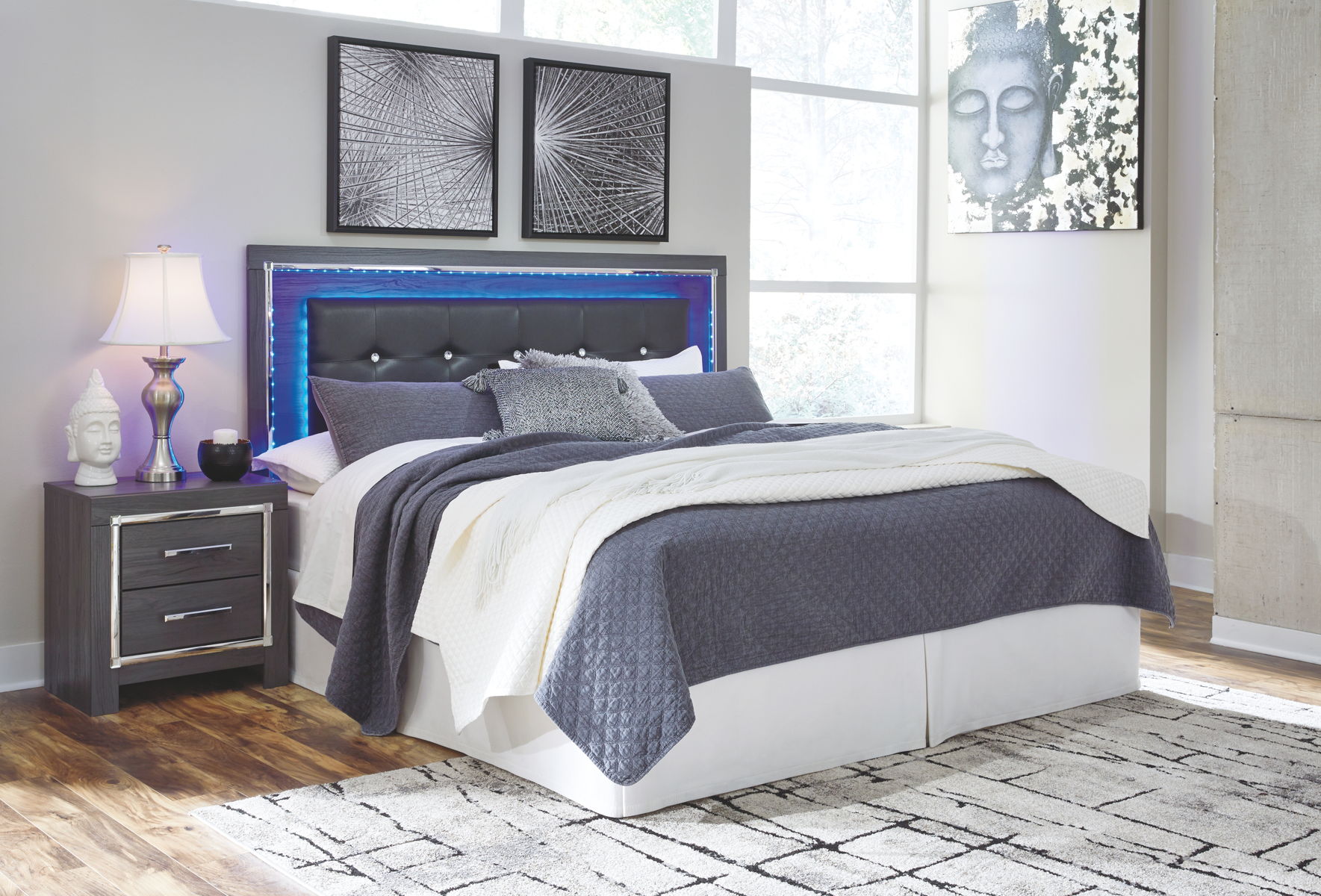 Lodanna - Upholstered Panel Headboard - Image 8