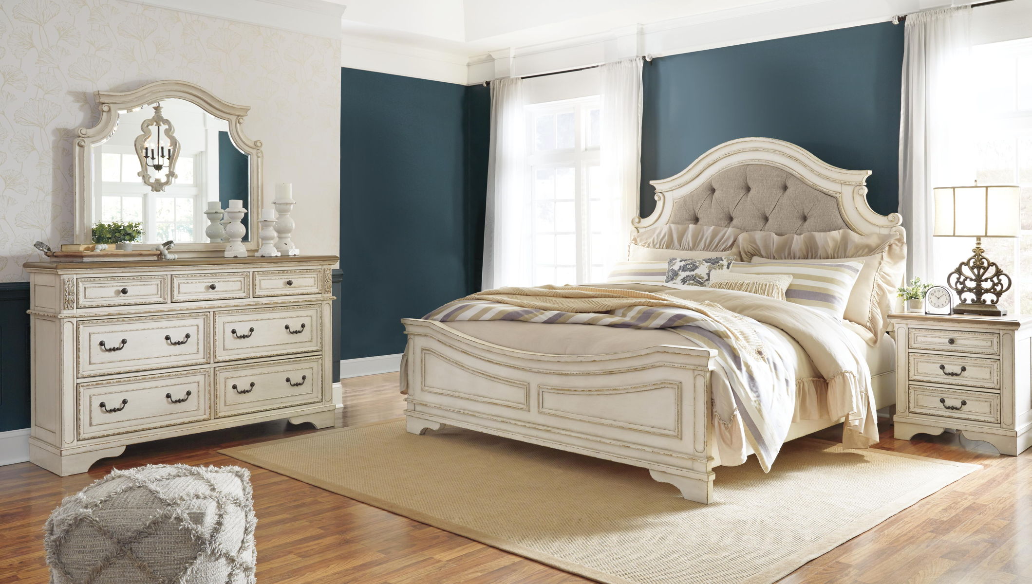 Realyn - Dresser - Image 5