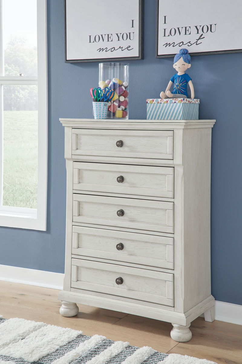 Robbinsdale - Five Drawer Chest - Youth - Antique White - Image 4