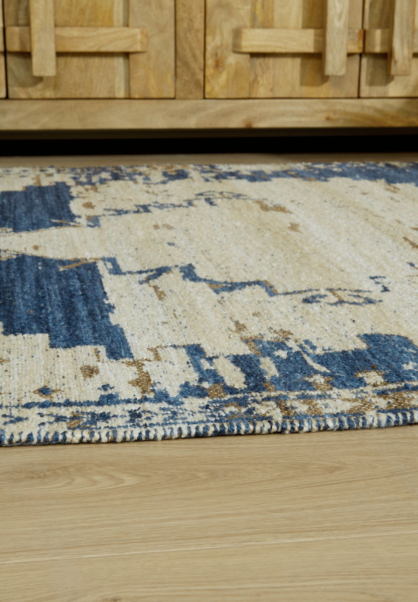 Varnler - Rug - Image 2