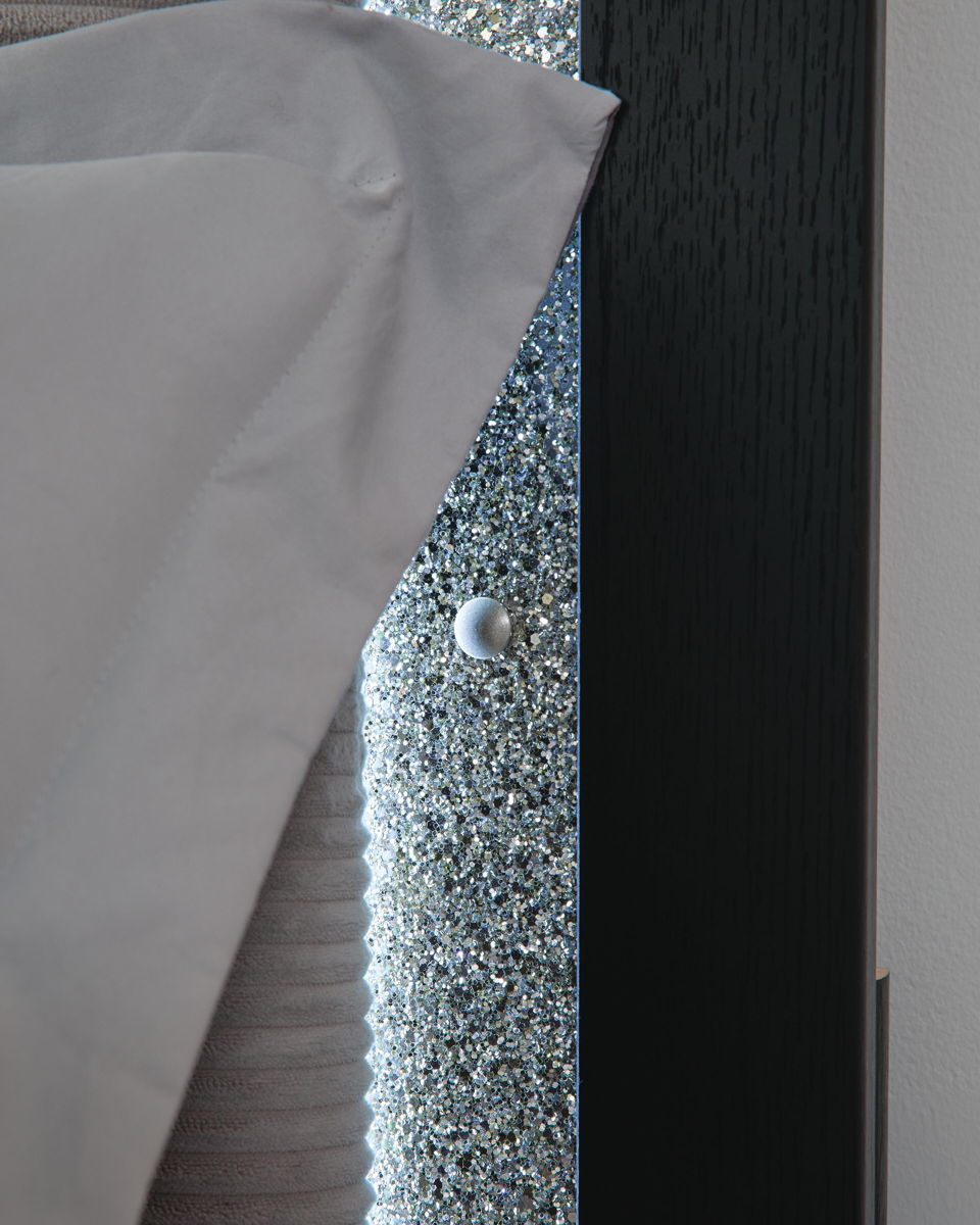 Maeling - Upholstered Panel Headboard - Image 9
