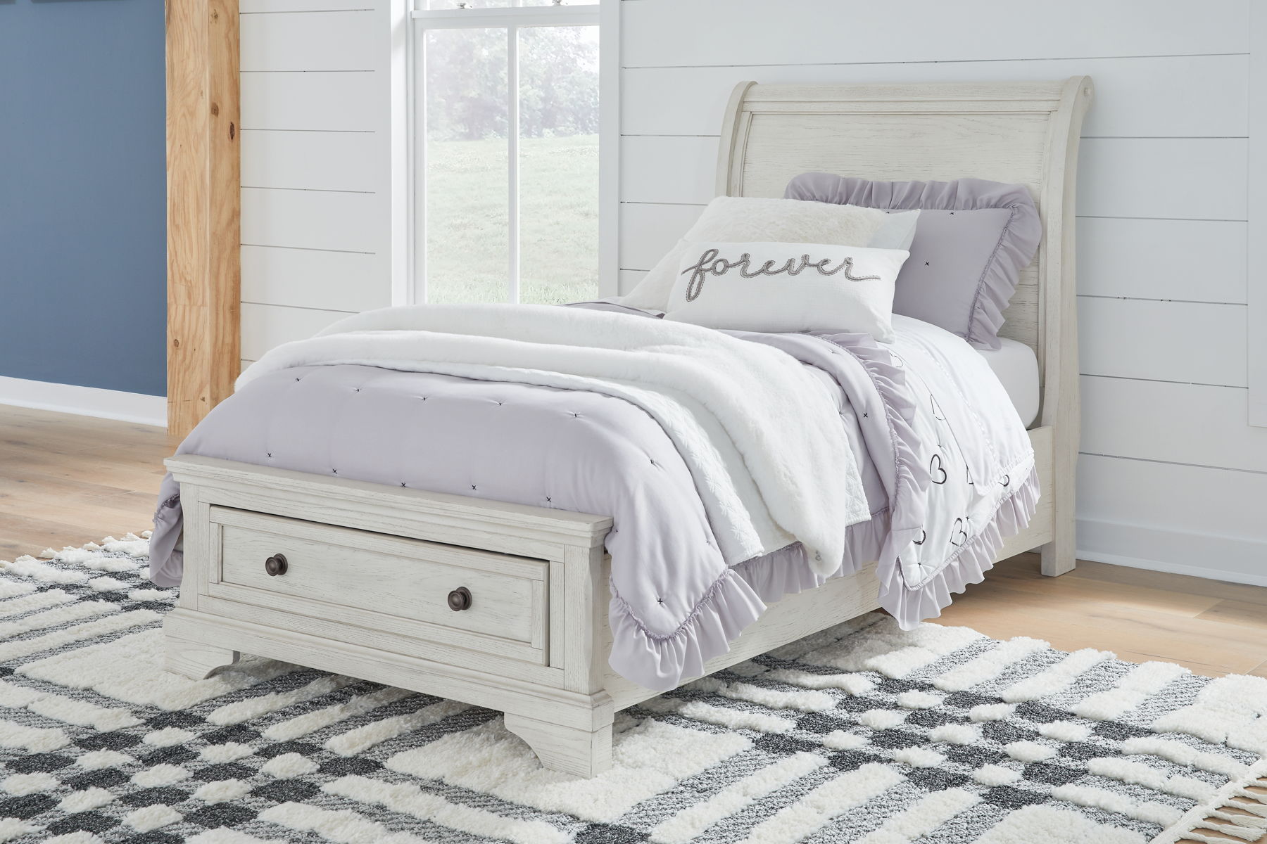 Robbinsdale - Sleigh Bed - Image 11