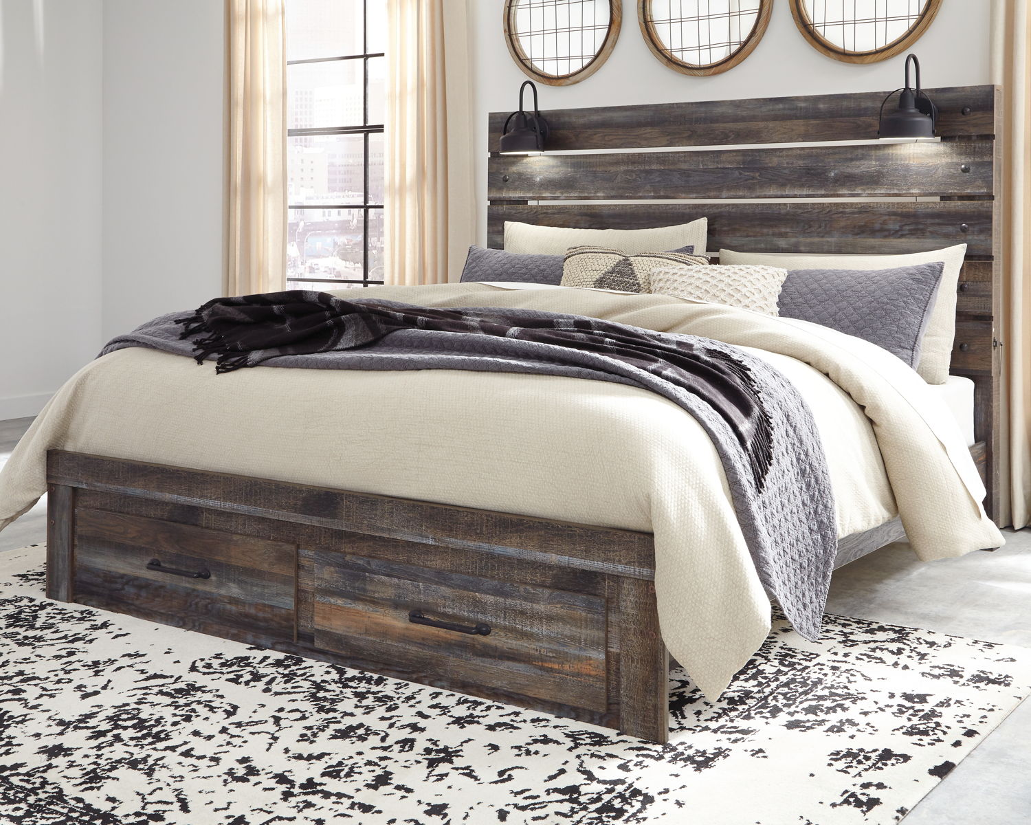 Drystan - Panel Bed - Image 3