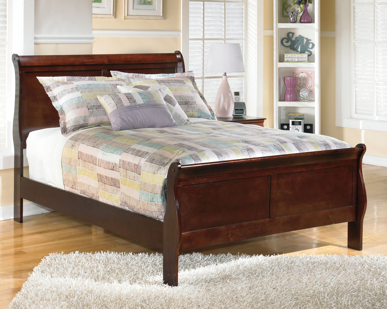 Alisdair - Sleigh Bed - Image 10