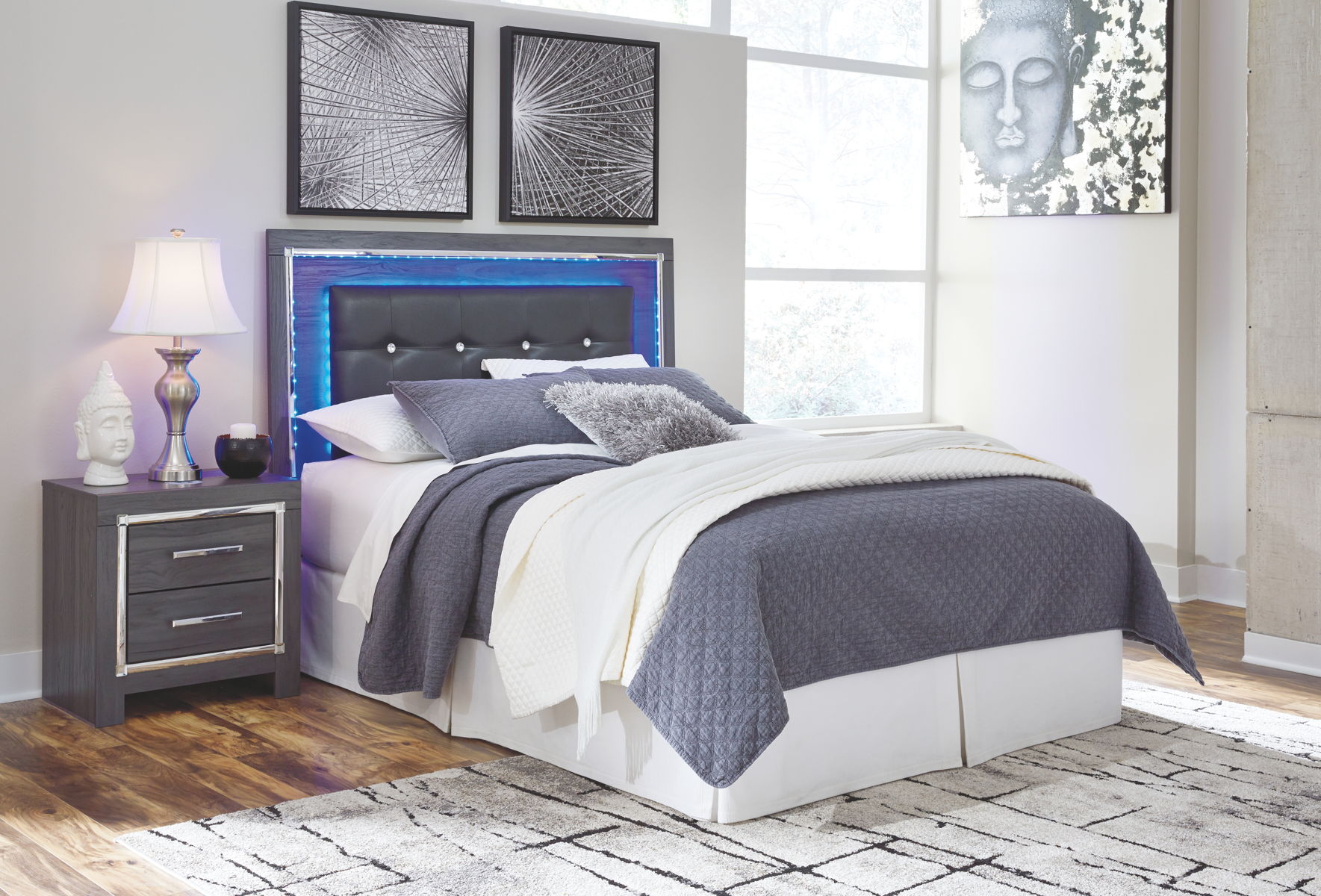 Lodanna - Upholstered Panel Headboard - Image 7