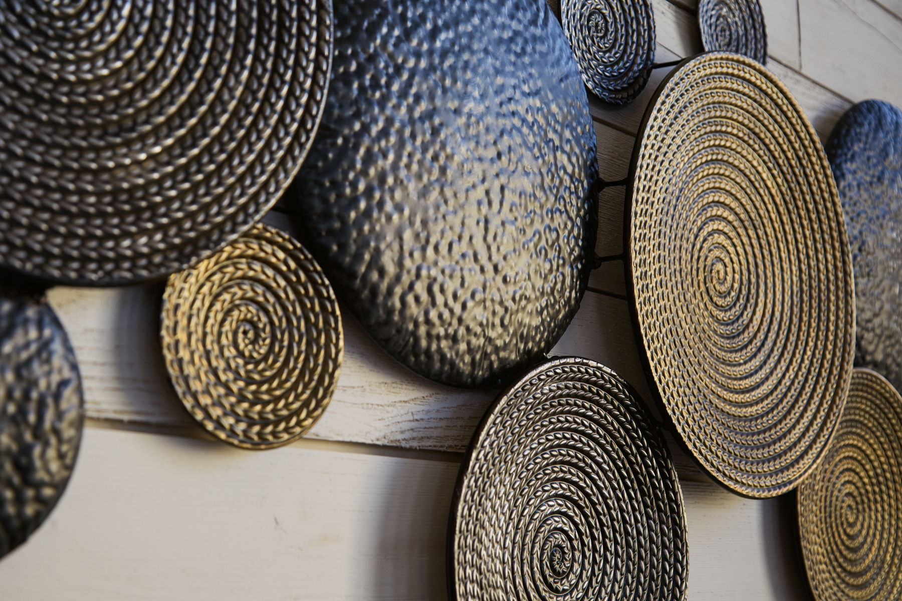 Emsley - Wall Decor - Metallic / Black / Gray - Image 3