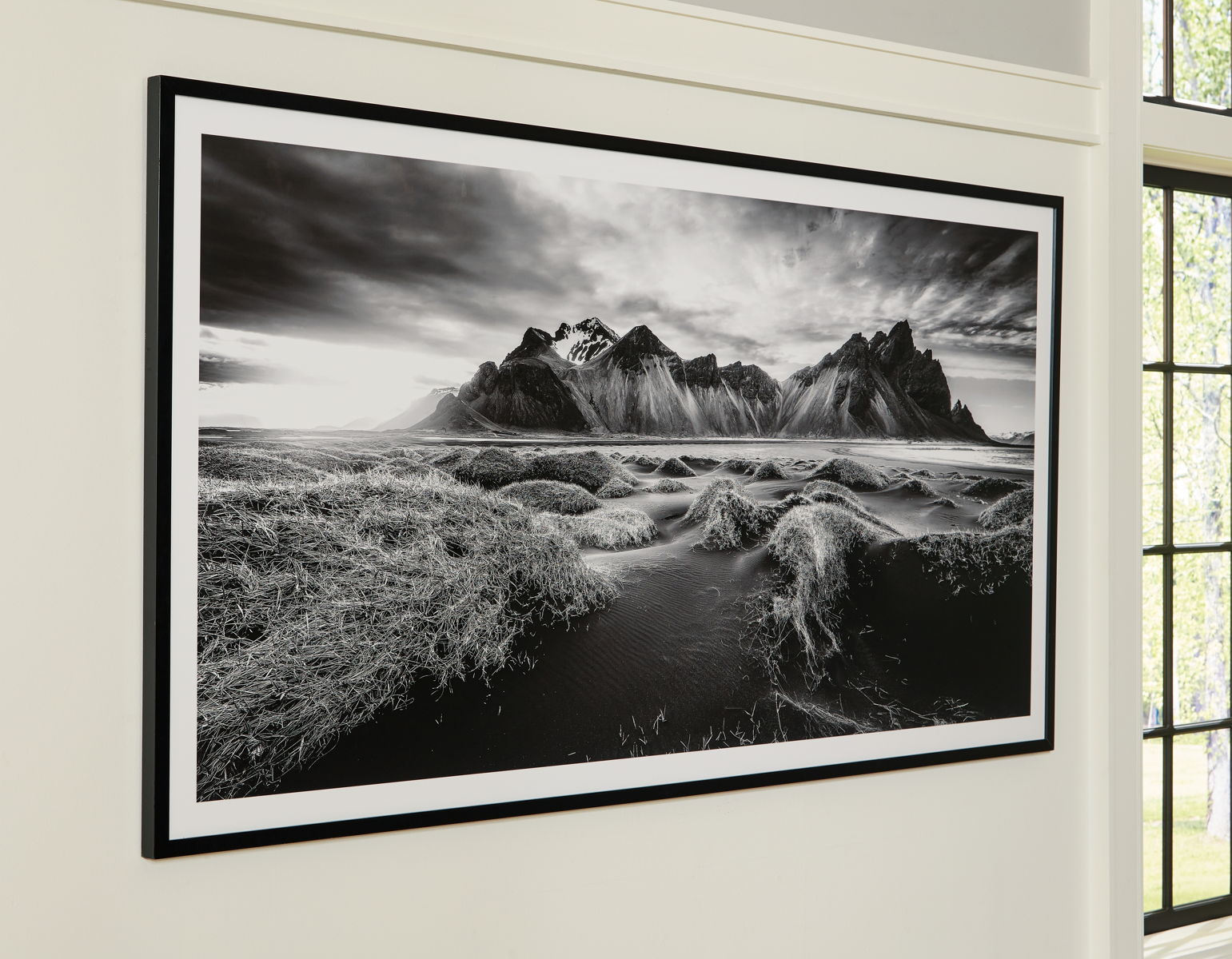 Delstone - Wall Art - Black / White - Image 2