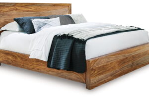 Dressonni - Queen Panel Bed - Brown