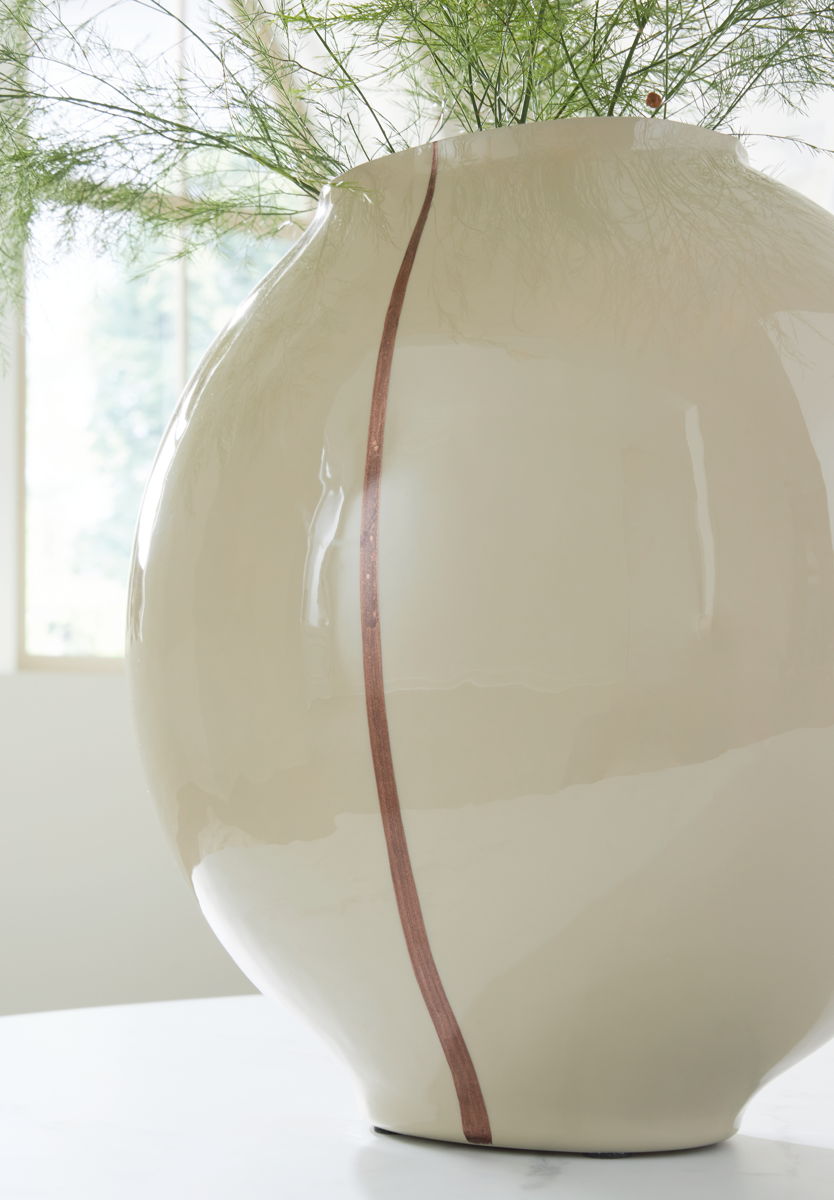 Sheabourne - Vase - Image 4
