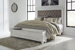 Kanwyn - Upholstered Panel Bed