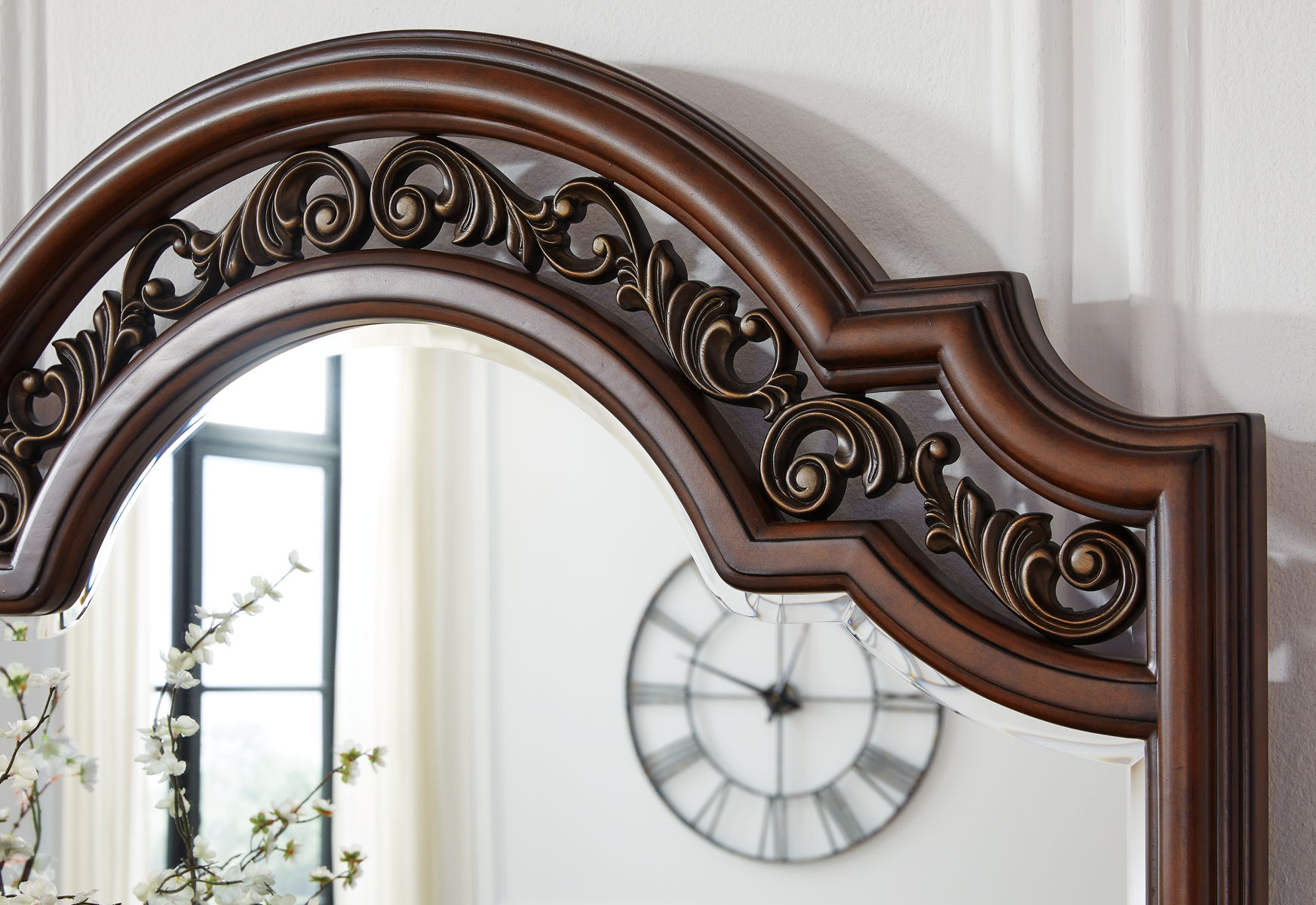 Lavinton - Dresser And Mirror - Brown - Image 3