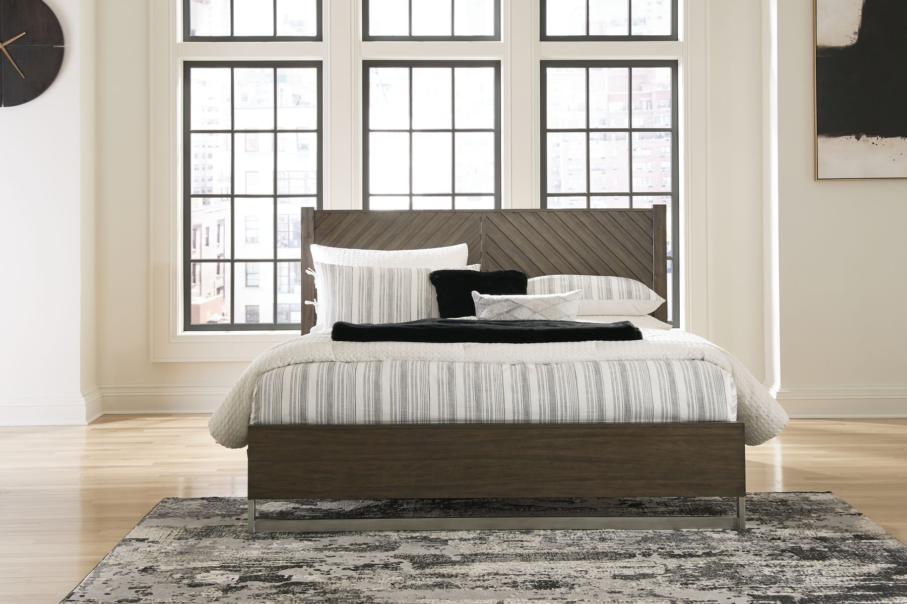 Arkenton - King Panel Bed - Grayish Brown - Image 3