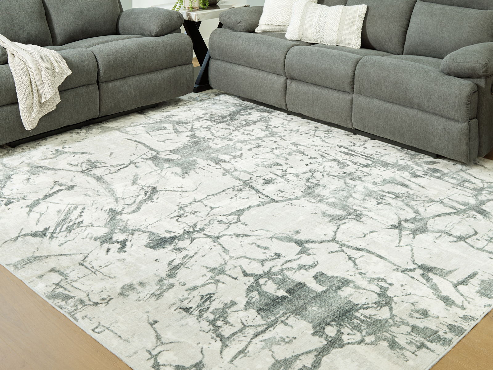 Tobinbury - Washable Rug - Image 4