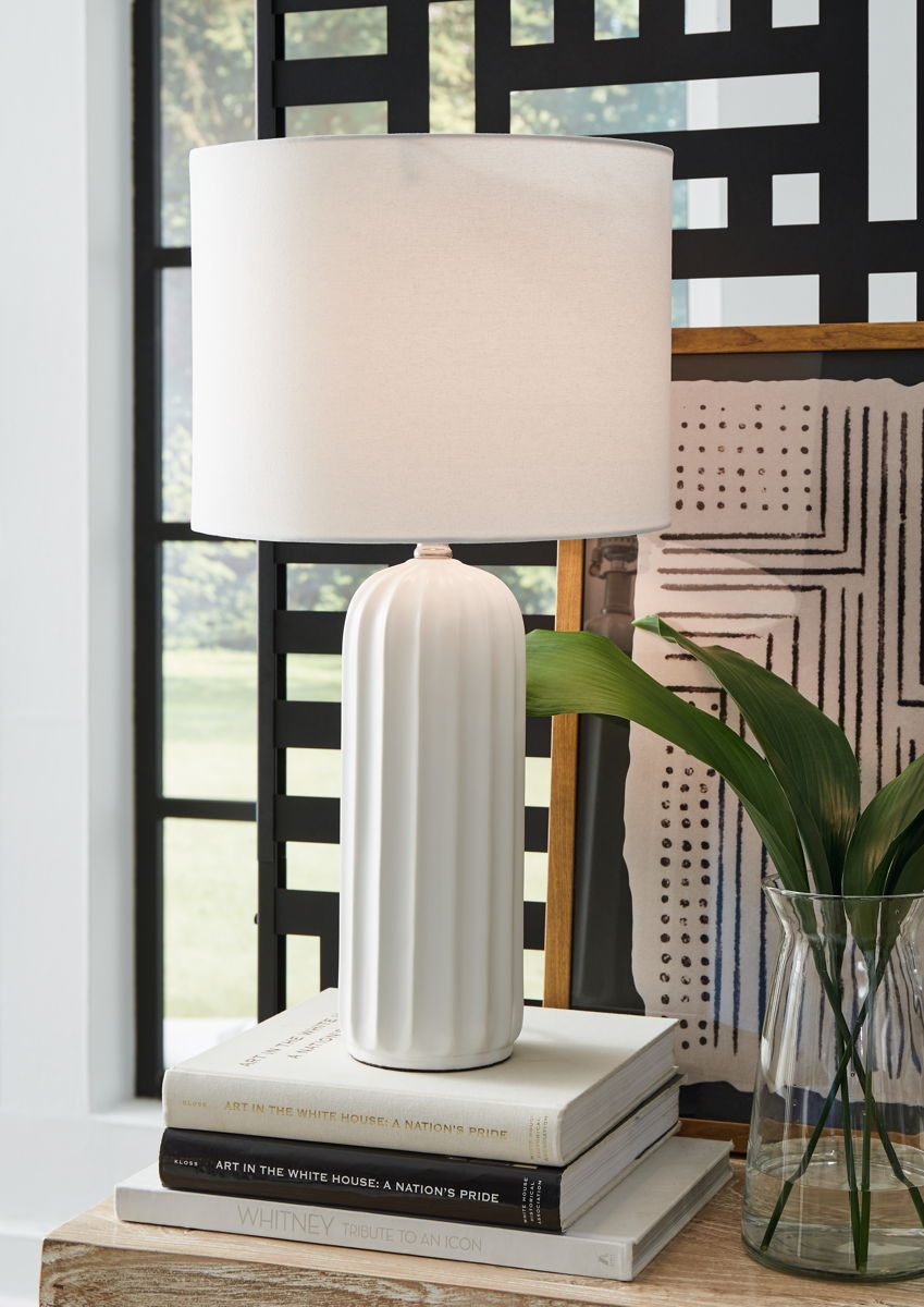 Clarkland - Ceramic Table Lamp (Set of 2) - White - Image 3