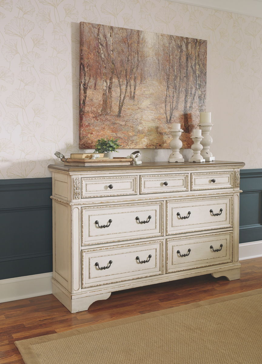 Realyn - Panel Bedroom Set - Image 14