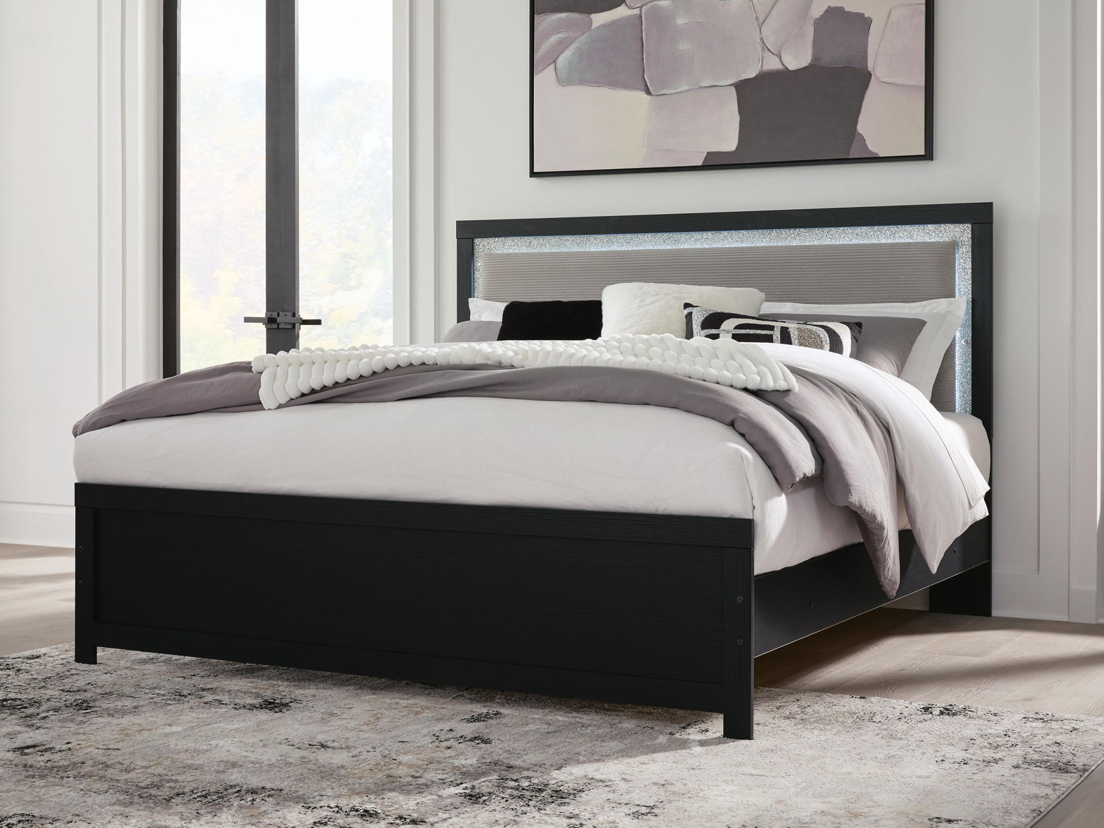 Maeling - Upholstered Panel Bed - Image 3