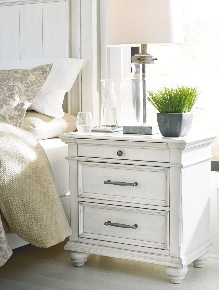 Kanwyn - Three Drawer Night Stand - Whitewash - Image 2