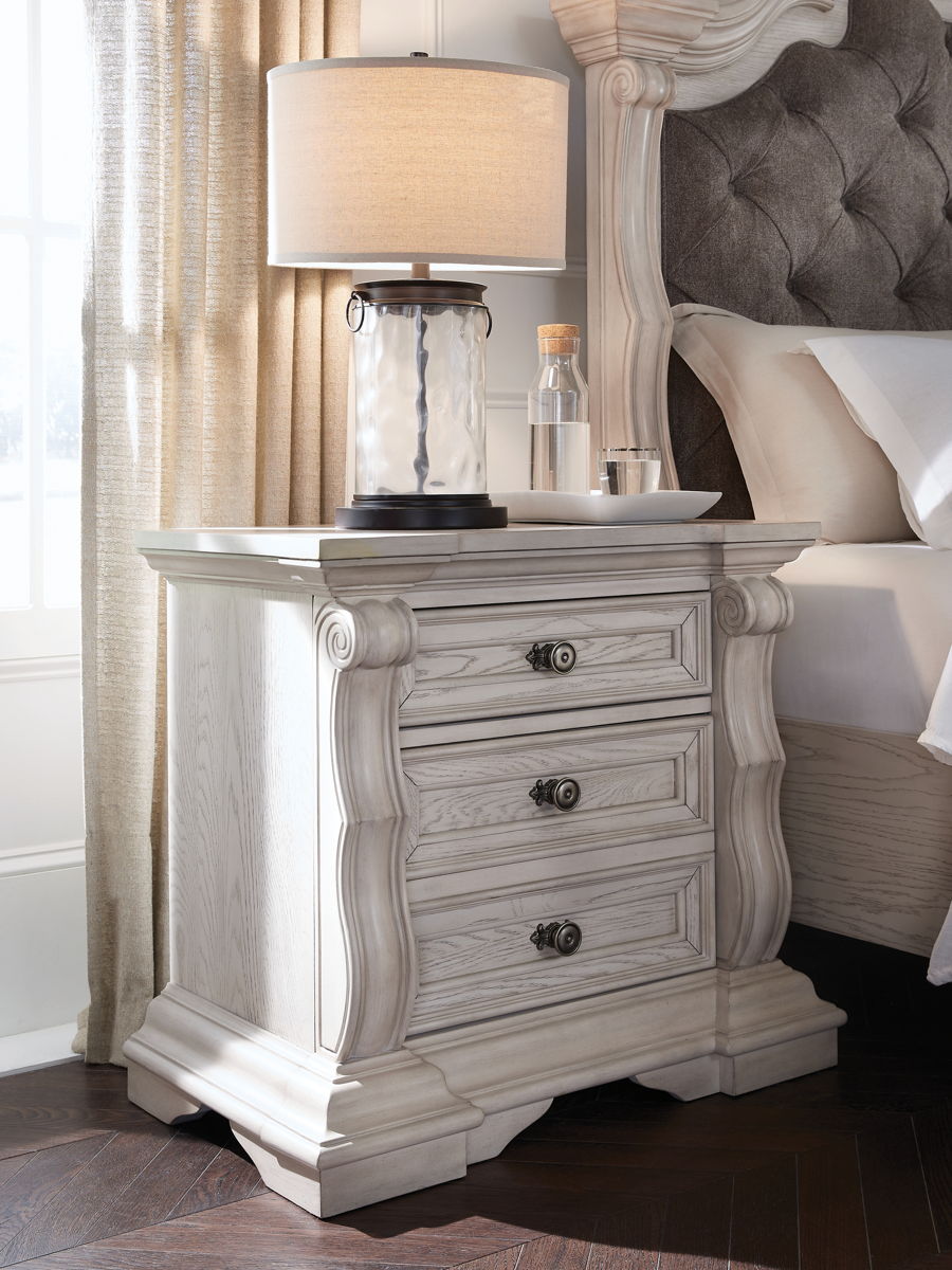 Bruchandi - Three Drawer Night Stand - Antique White - Image 2