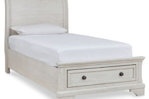 Robbinsdale - Sleigh Bed