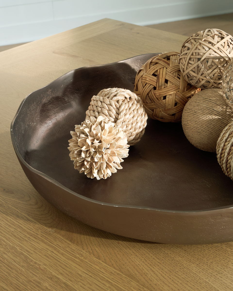 Wallmen - Tray - Champagne Gold Finish - Image 3