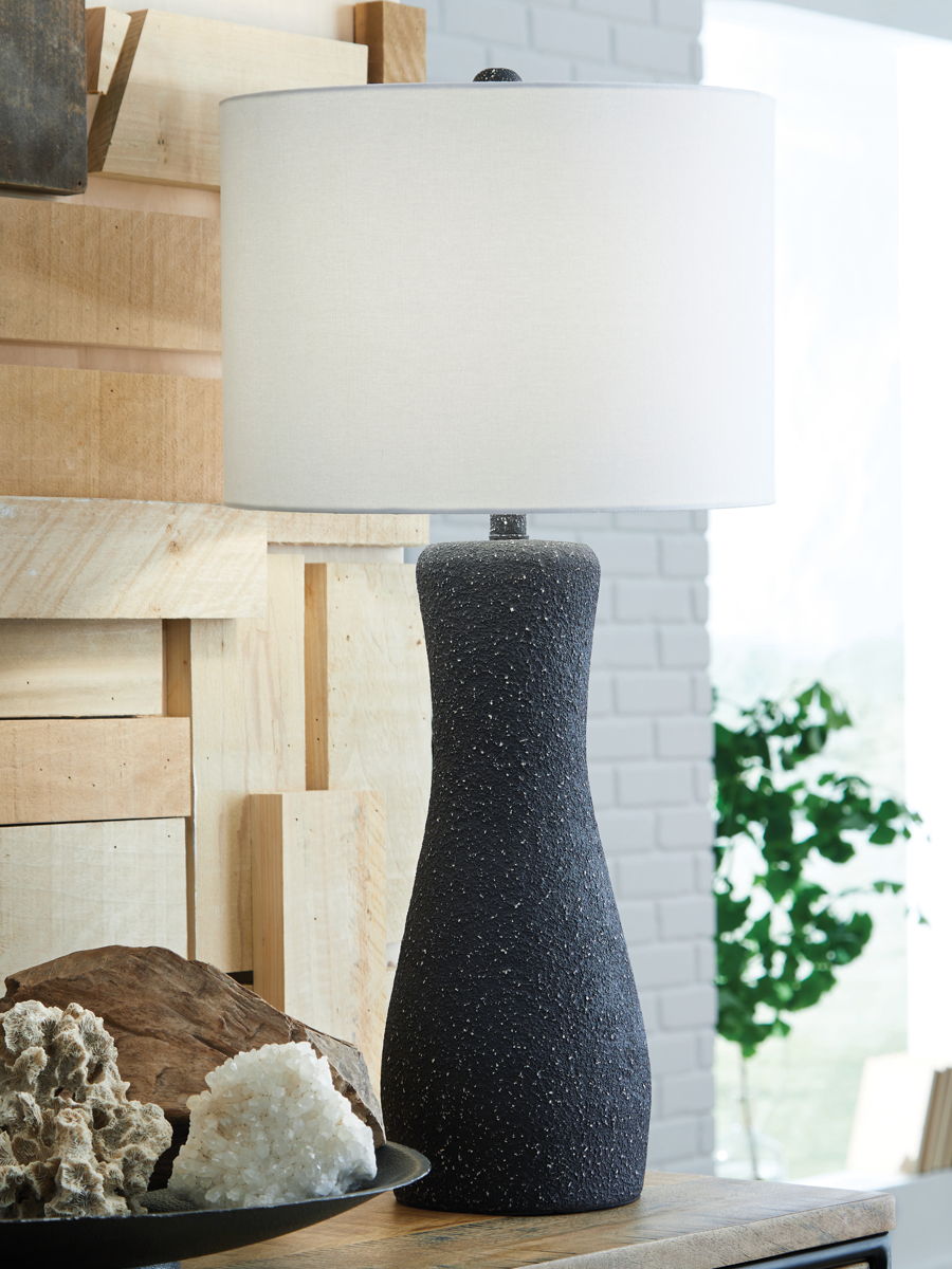 Maykins - Metal Table Lamp - Black - Image 3