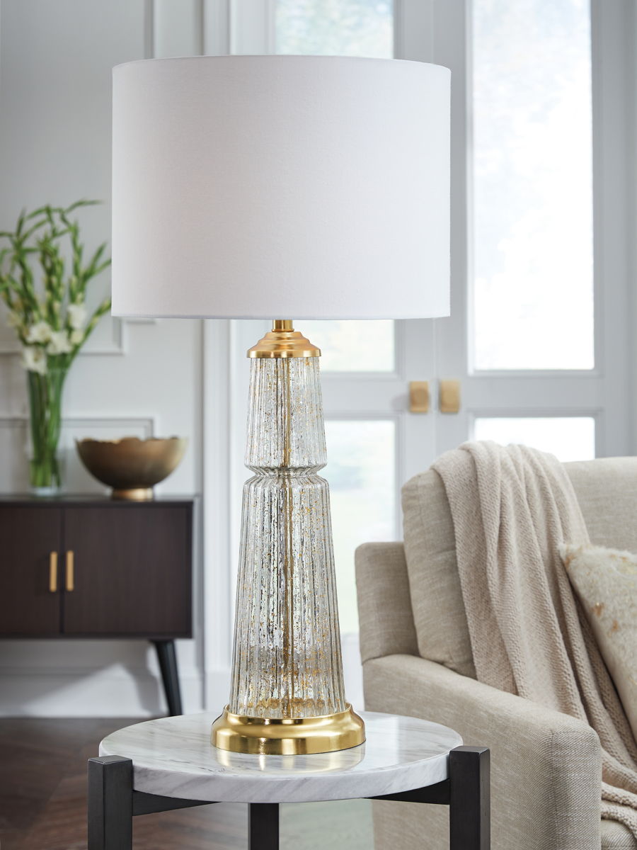 Bakersboro - Glass Table Lamp - Clear / Gold Finish - Image 4