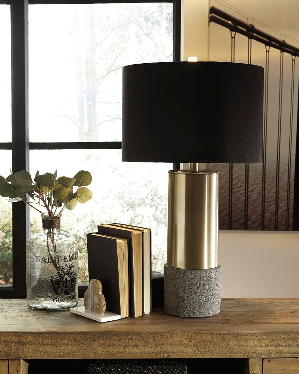 Jacek - Metal Table Lamp (Set of 2) - Gray / Brass Finish - Image 4