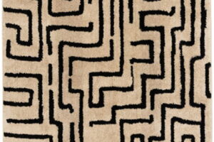 Timworth - 8' x 10' Washable Rug - Black / Beige