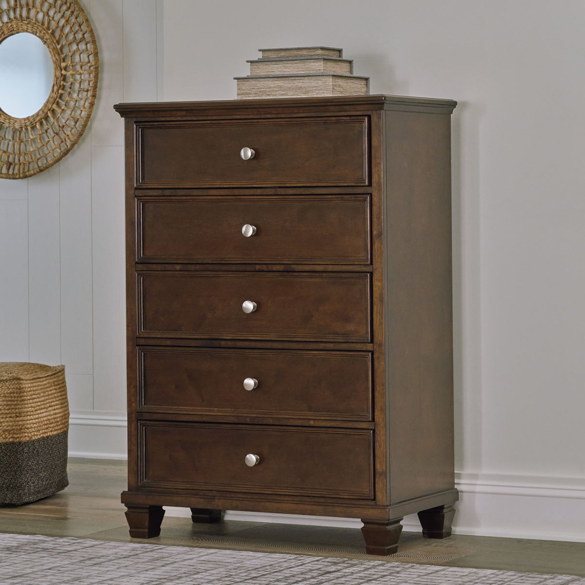 Danabrin - Five Drawer Chest - Brown - Image 3