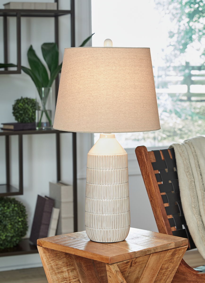 Willport - Ceramic Table Lamp (Set of 2) - Off White - Image 2
